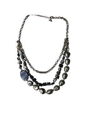 Layered Metal Beaded Necklace With Silver Chain & Black Shell Accents u